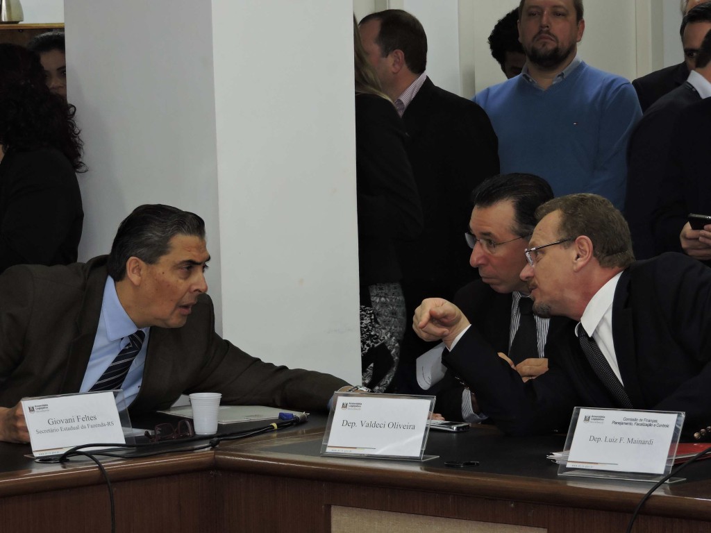 Valdeci participou da reunião da Comissão de Finanças da Assembleia